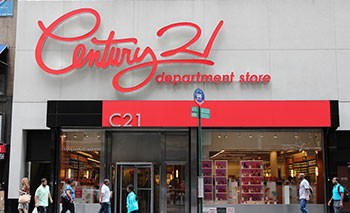 Discount shopping in New York